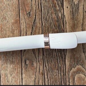 T3 SINGLEPASS CURL 1-1/4"
Professional Curling Iron #76550
White/Rose Gold